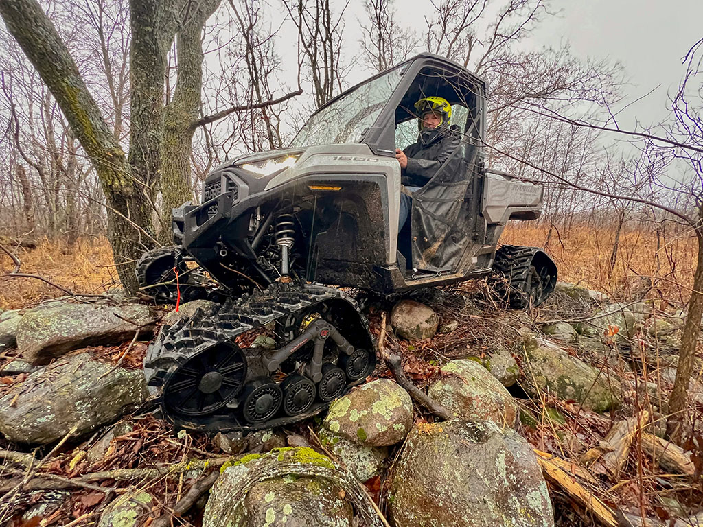 Rock Crawling with DURATRACKS G3